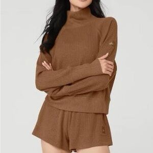Alo Yoga Waffle Weekend Escape Mock Neck Long Sleeve NWT
